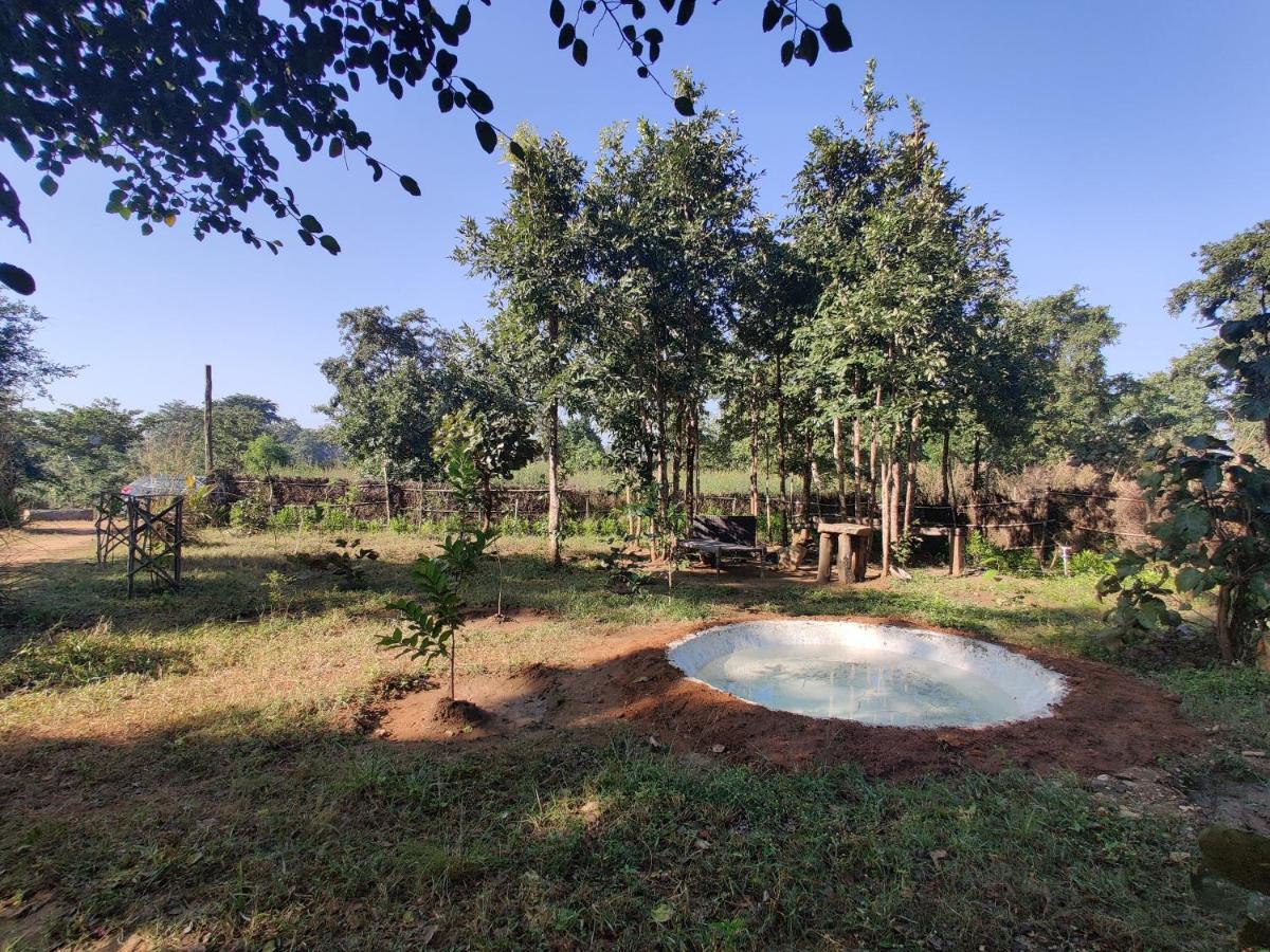 Surwahi Social Ecoestate Kanha Ngoại thất bức ảnh