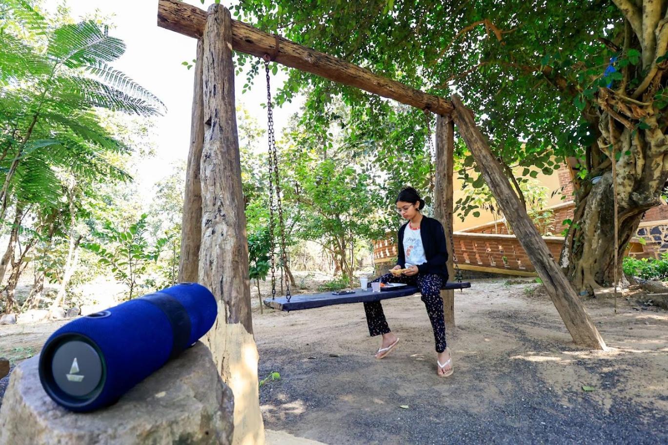 Surwahi Social Ecoestate Kanha Ngoại thất bức ảnh