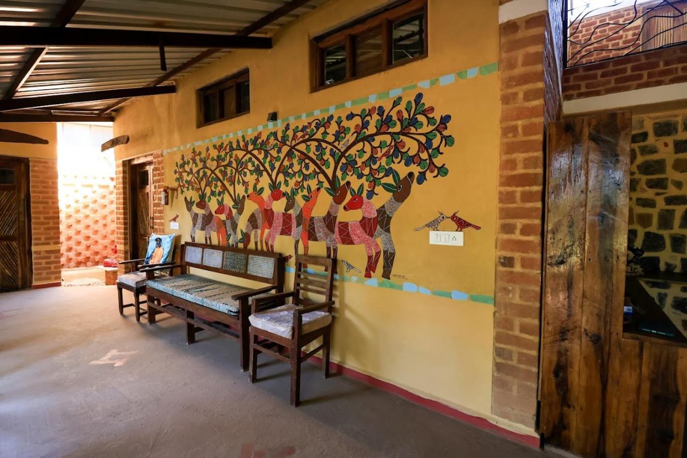 Surwahi Social Ecoestate Kanha Ngoại thất bức ảnh
