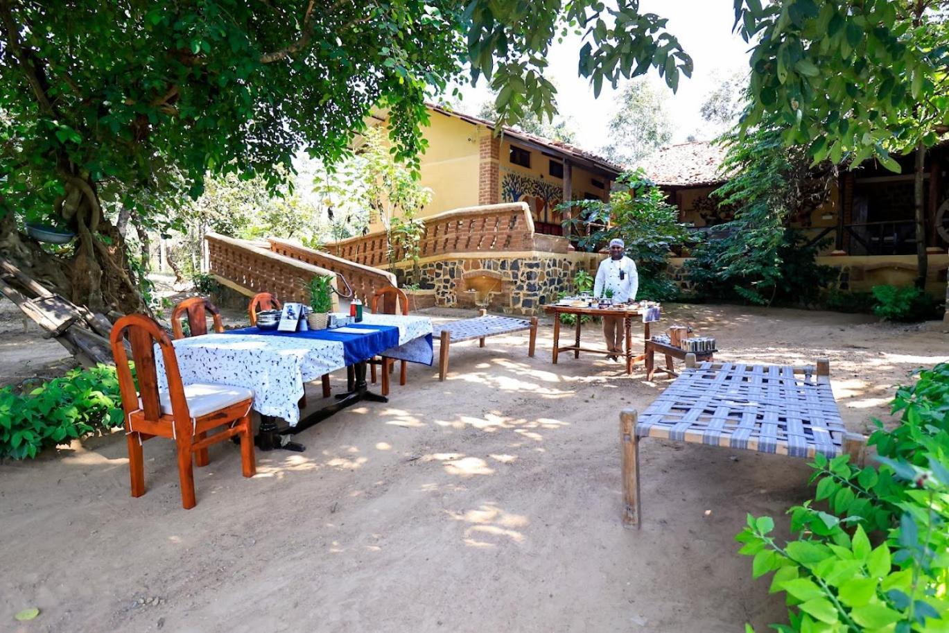 Surwahi Social Ecoestate Kanha Ngoại thất bức ảnh